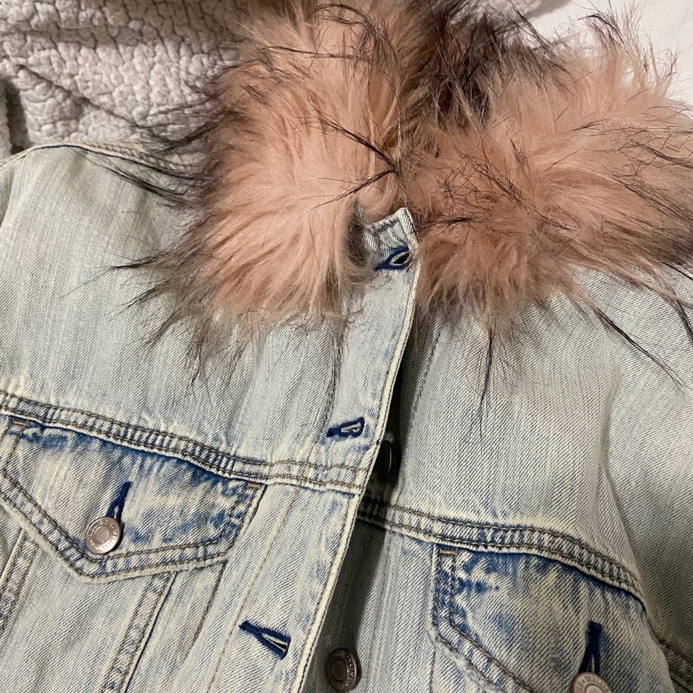 Denim jacket - Picture 2 of 3